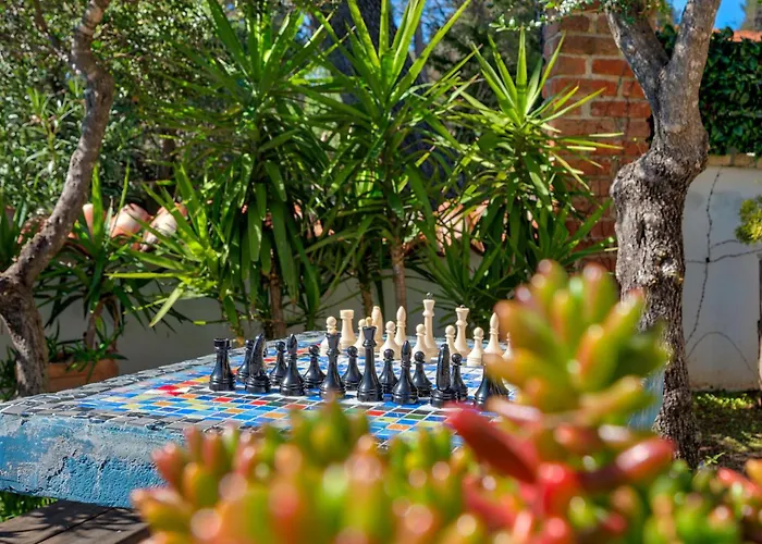 Nyaraló Donatella Zára